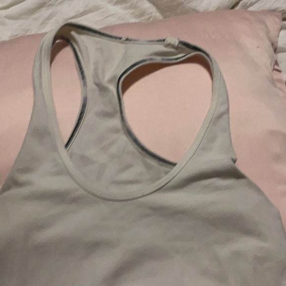 white lulu tank - Picture 2 of 2